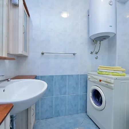 Apartments By The Sea Privlaka, Zadar - 13212 Appartement Privlaka (Zadar)